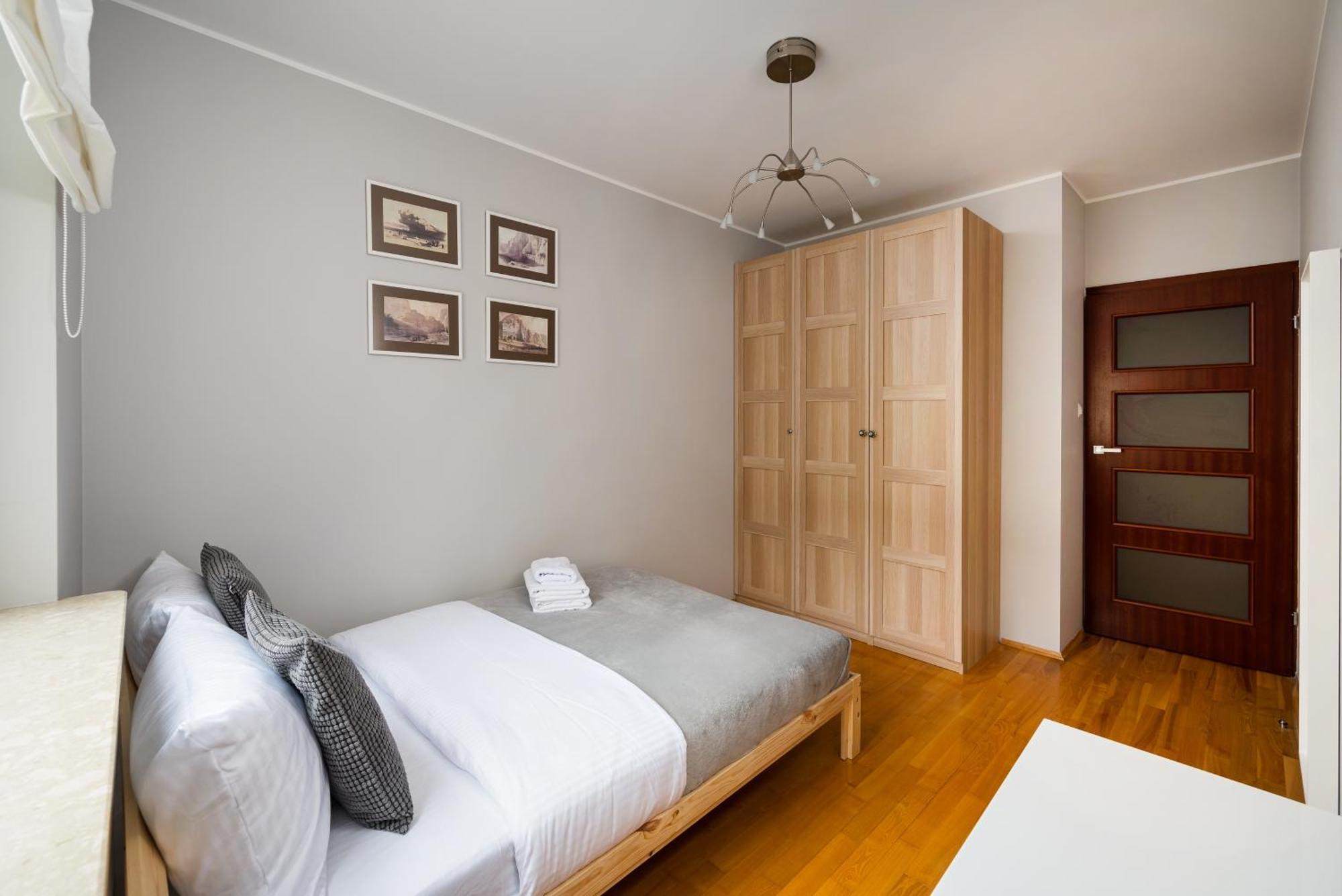 Metro Ksiecia Janusza Cosy Apartment Βαρσοβία Εξωτερικό φωτογραφία